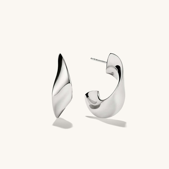Mejuri Jewelry - Mejuri Wave Hoops